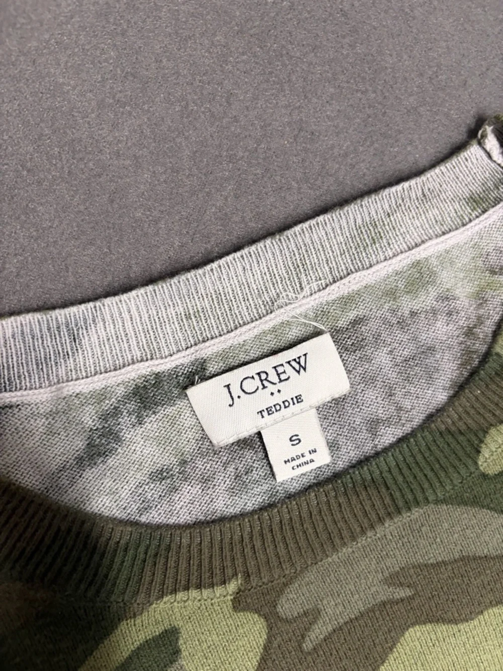 J. Crew Olive Brown Camo Long Sleeve Top Small Crewneck Casual Lightweight